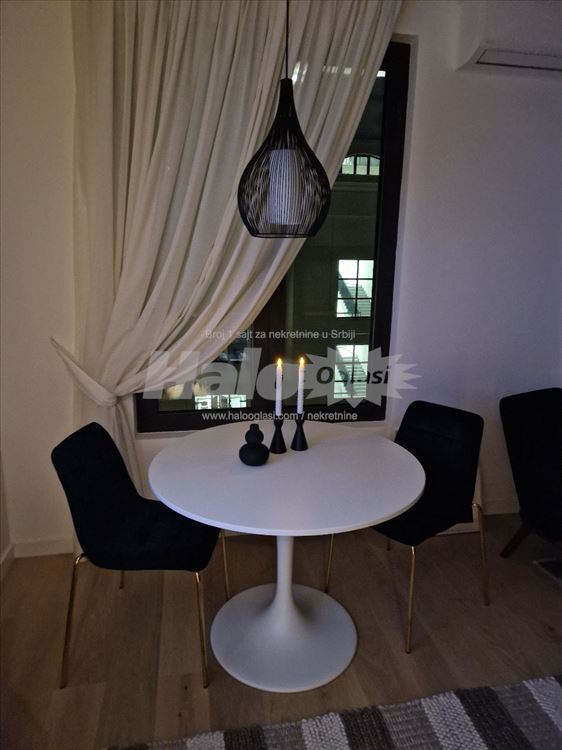 K-distrikt, 2.0 soban lux — 6