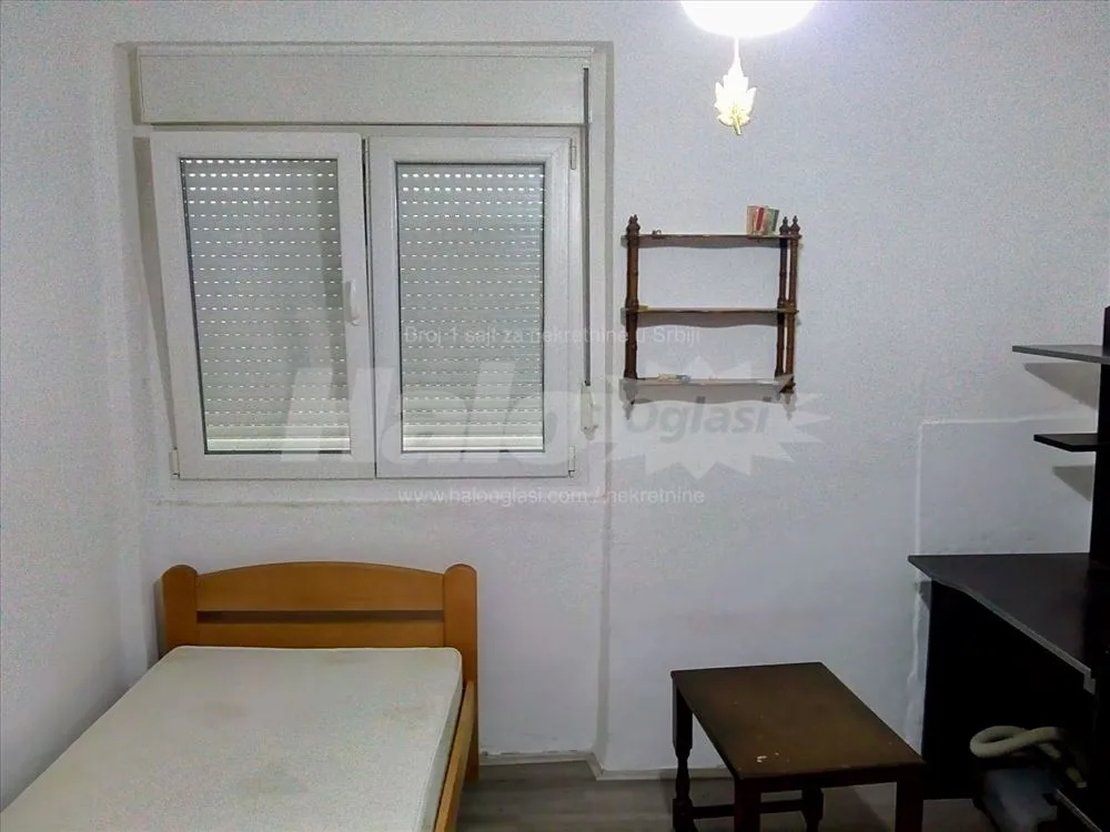 Kanarevo brdo, 0.5 garsonjera, 12 m² — 2