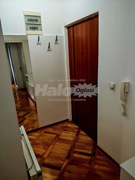 Kanarevo brdo 45m2, niski troškovi, nov nameštaj — 5
