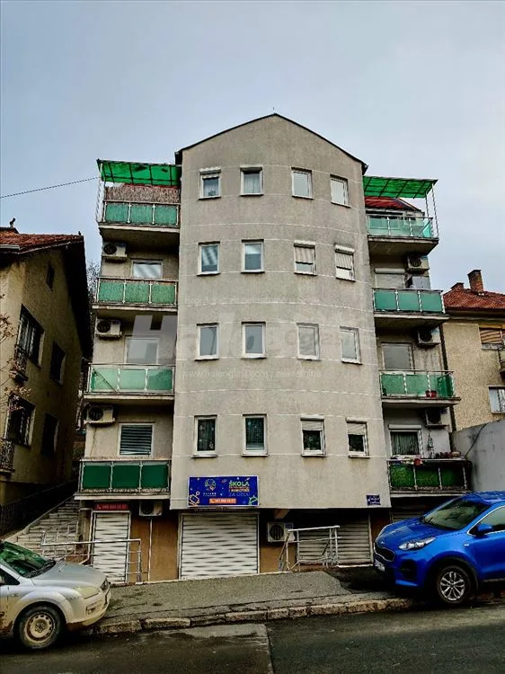 Kanarevo brdo 45m2, niski troškovi, nov nameštaj — 14