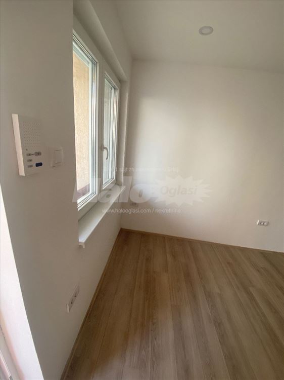Kancelarija  35m² - Kej (niski rezijski troškovi) — 3