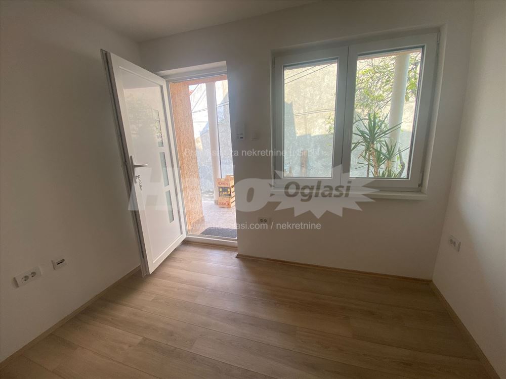 Kancelarija  35m² - Kej (niski rezijski troškovi) — 10