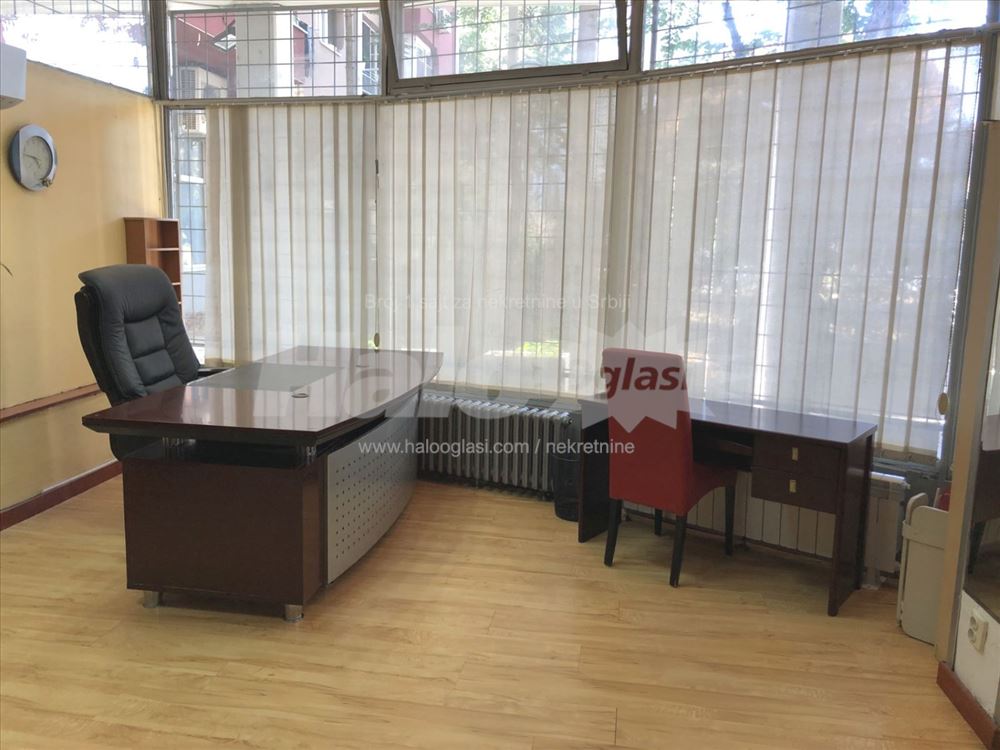 Kancelarija Novi Beograd 51m2 (mogućnost prodaje) — 2