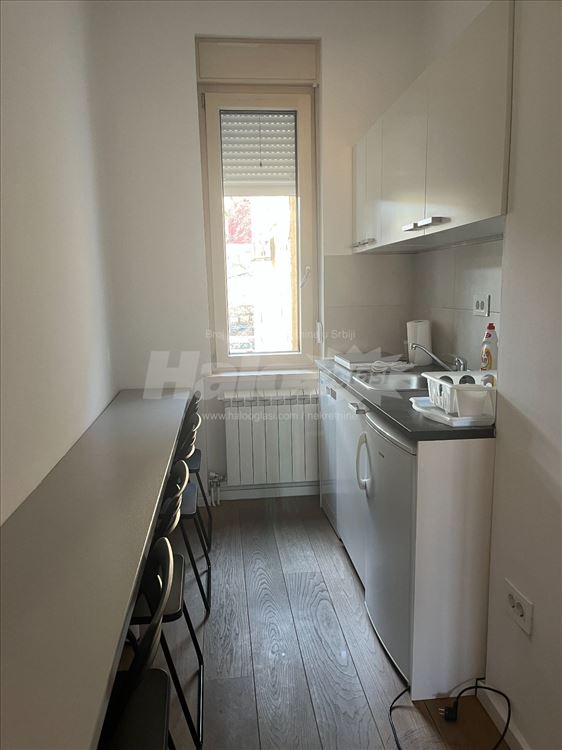 Kancelarija za izdavanje, Palilulska pijaca,135m² — 12