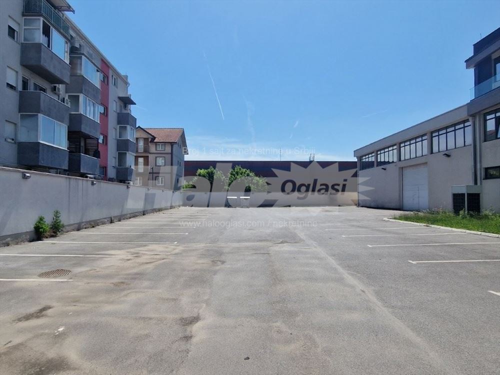 Kancelarije, hala, veliki parking prodajni salon — 2