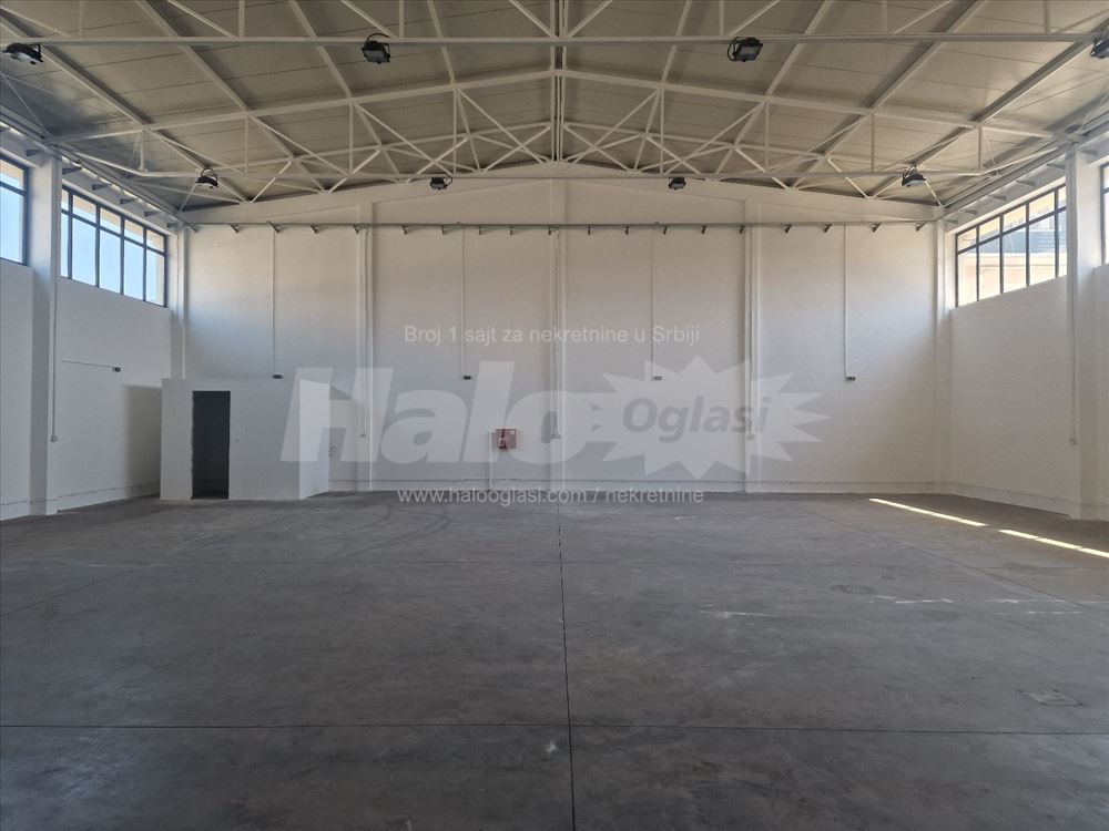 Kancelarije, hala, veliki parking prodajni salon — 5