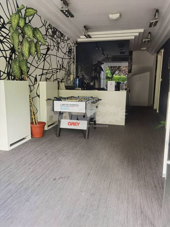 Kancelarijski prostor na Dedinju površine 150m2 — 2