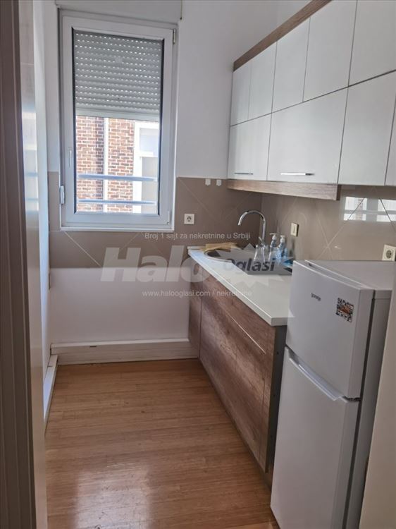Kancelarijski prostor na Dedinju površine 150m2 — 11