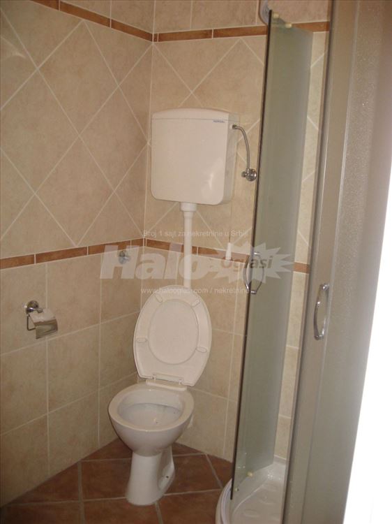 Kancelarijski prostor sa mini kuhinjom suteren 51m — 4