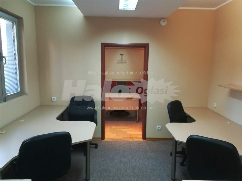 Kancelarijsko-poslovni prostor na Lekinom  brdu — 2