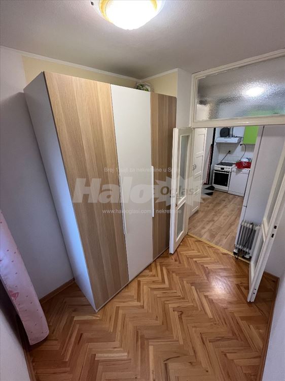 KARABURMA - 42m2 + terasa, namešten, odmah useljiv — 5