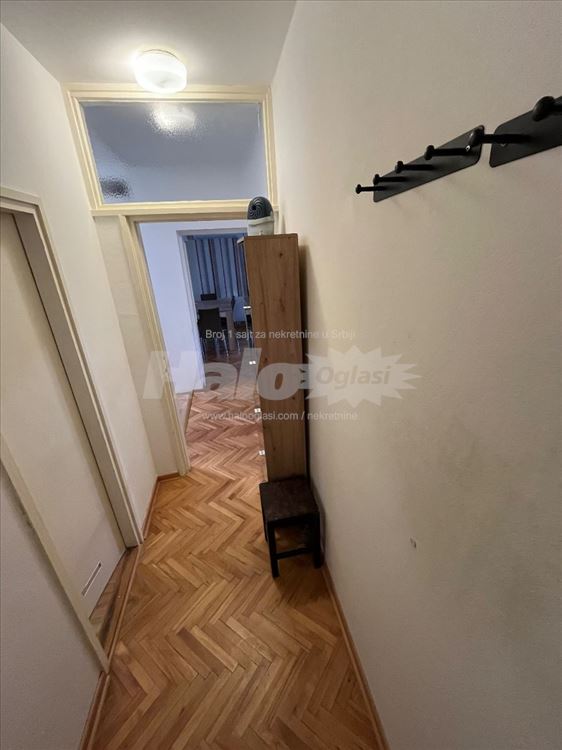 KARABURMA - 42m2 + terasa, namešten, odmah useljiv — 11