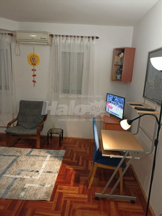 Karaburma, Dragoslava Srejovića, garsonjera 25m2 — 2