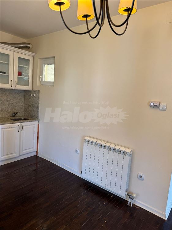 Karaburma, funkcionalan, delimično opremljen-72m2 — 4