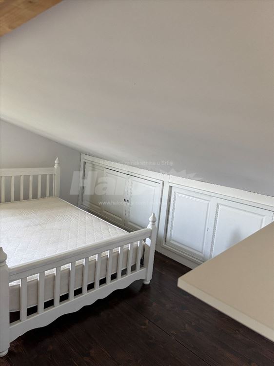 Karaburma, funkcionalan, delimično opremljen-72m2 — 5