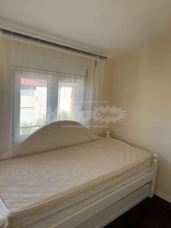 Karaburma, funkcionalan, delimično opremljen-72m2 — 6