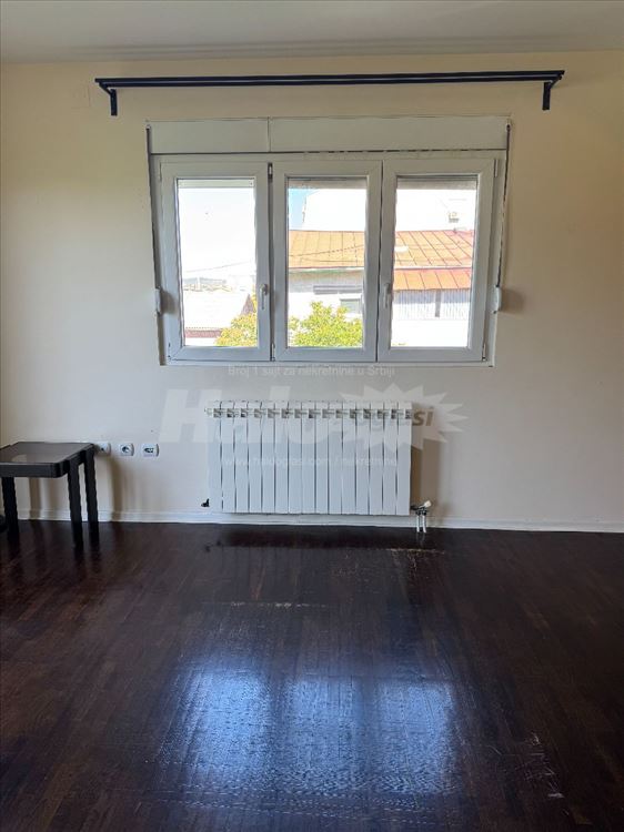 Karaburma, funkcionalan, delimično opremljen-72m2 — 8