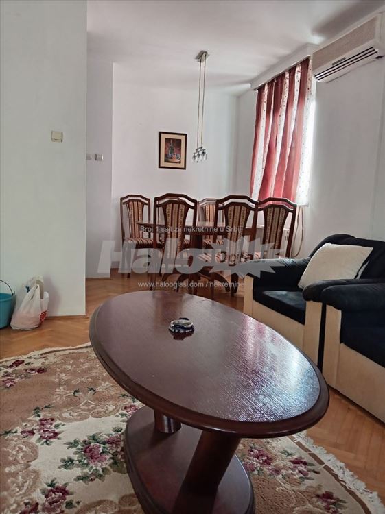 Karaburma, jednoiposoban stan — 2