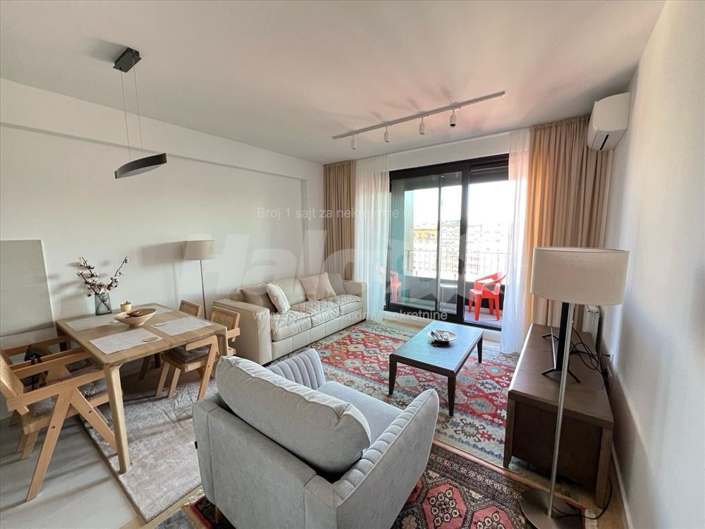 Kdistrict,2 sobe,lux,garaza — 3