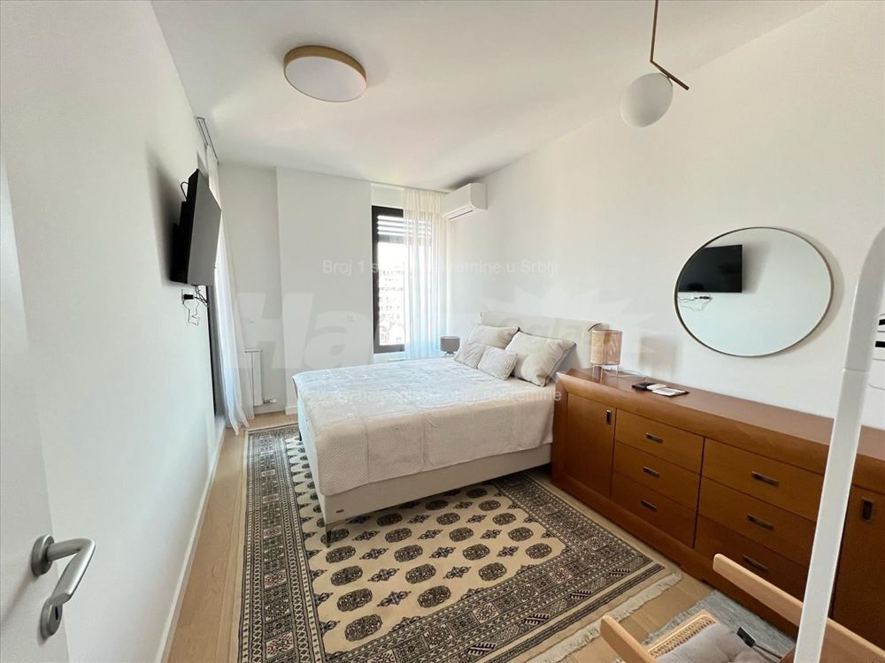 Kdistrict,2 sobe,lux,garaza — 7