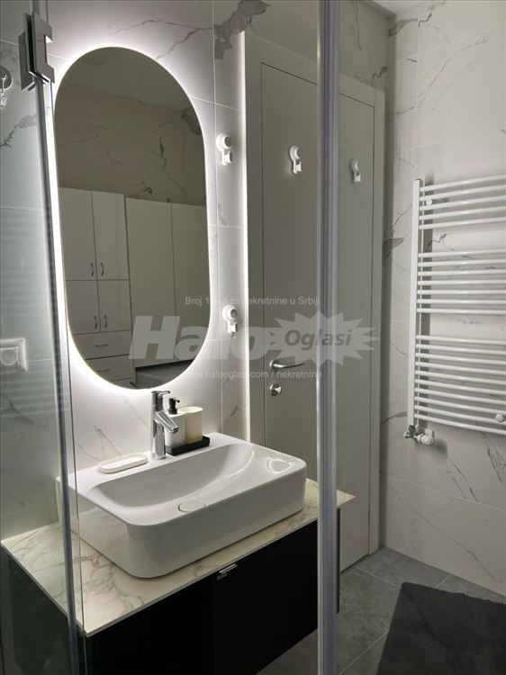 Kdistrict,2 sobe,lux,garaza — 10
