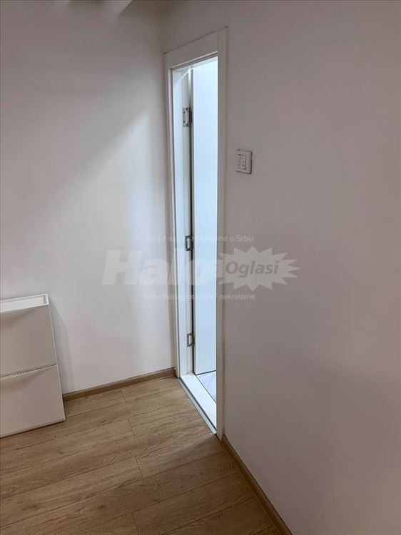 Klinički centar, renoviran + terasa — 8