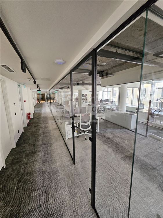 Knez Mihailova 700m2 vlasnik — 12
