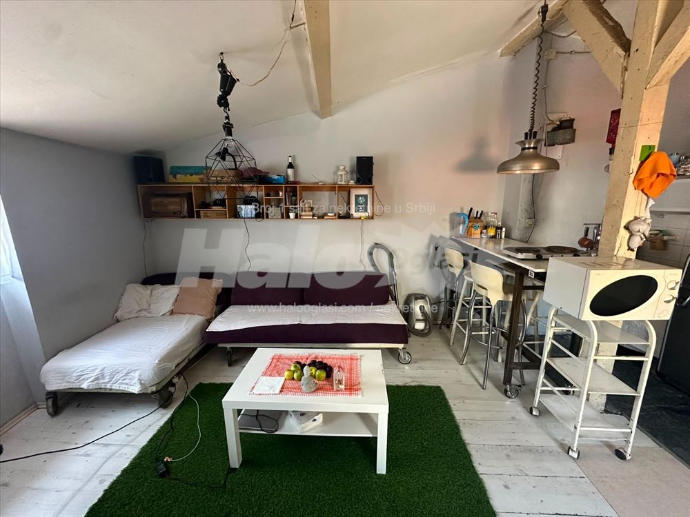 Kod Vuka 40m2,sa troškovima — 14