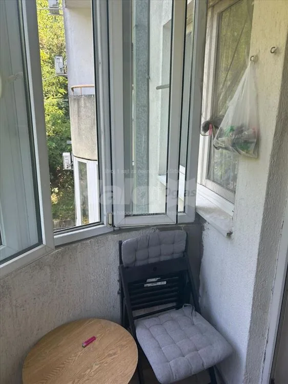 Komforan, renoviran mali stan sa odvojenom sobom — 6