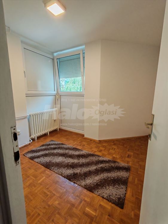 Komforan stan Bežanijska kosa 1 — 3