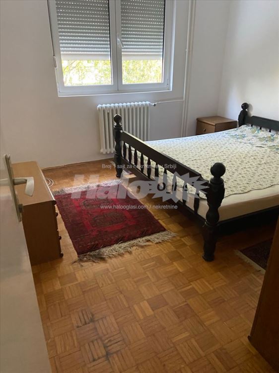 Komforan stan pored parka Jelovac za izdavanje — 2