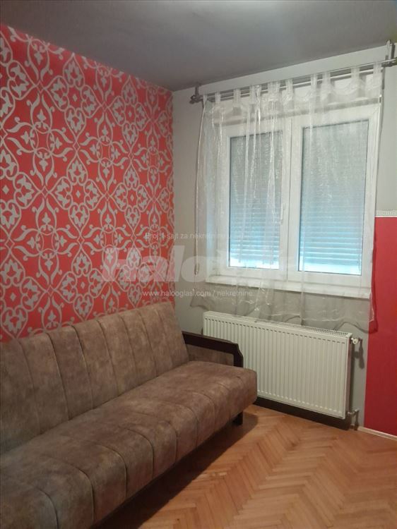 Kompleno namešten stan, na odličnoj lokaciji — 4