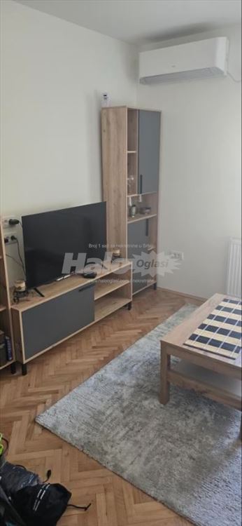Komplet renoviran namesten — 6
