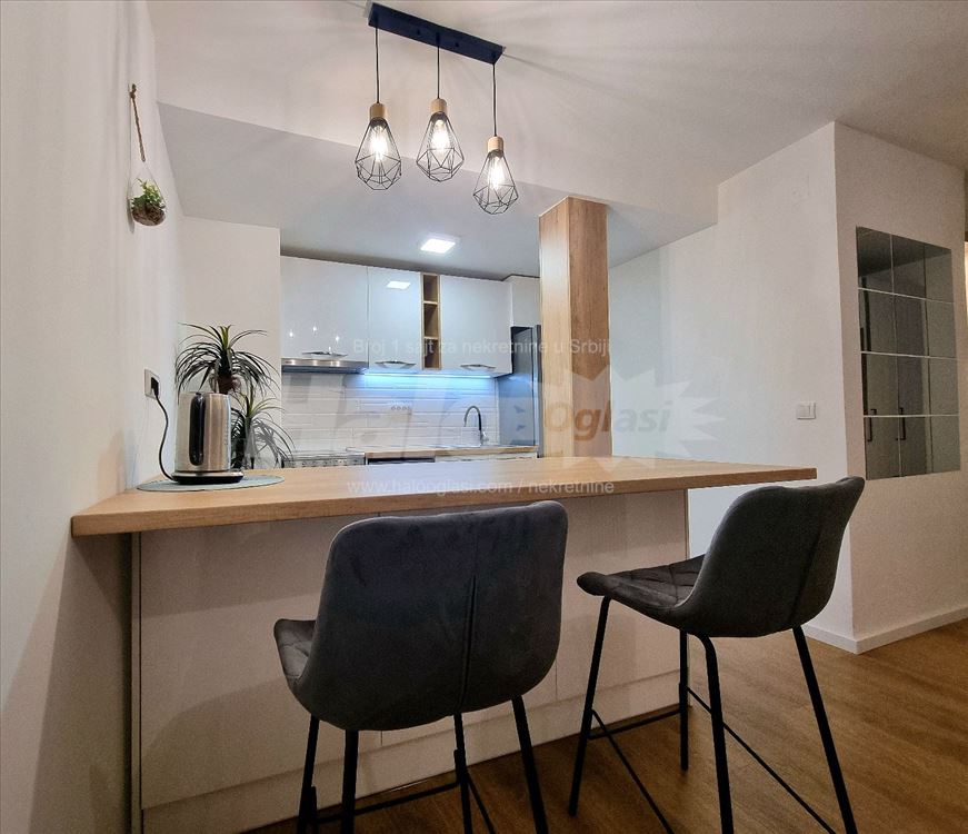 Kompletno Lux renoviran, dvosoban, Kneza Milos — 2