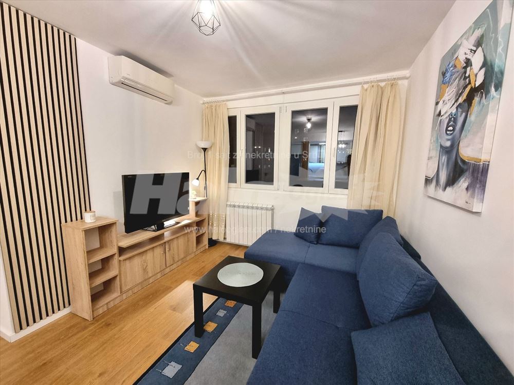 Kompletno Lux renoviran, dvosoban, Kneza Milos — 5