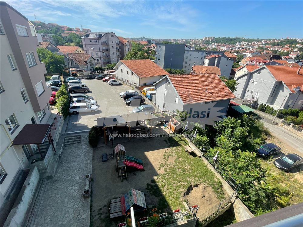 Kompletno namešten 1.5 stan sa parking mestom — 12
