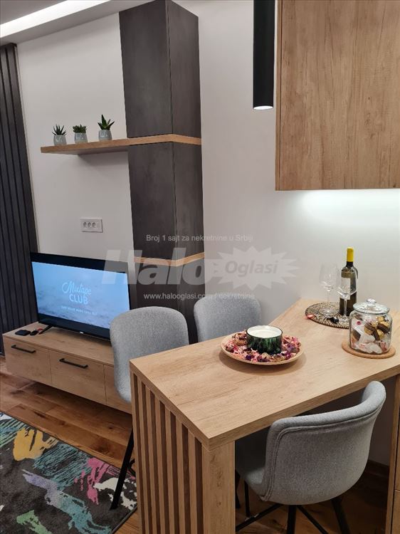 Kompletno namesten lux 1.5 soban stan za izdavanje — 4