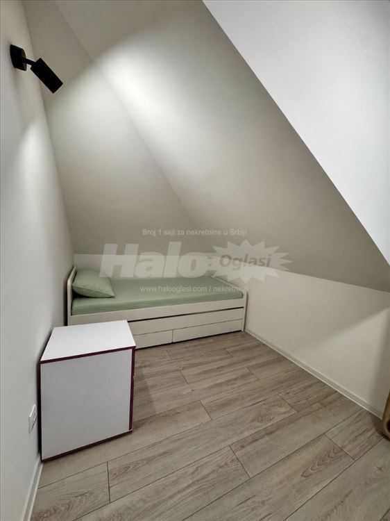 Kompletno namesten porodican stan 50m2 — 13