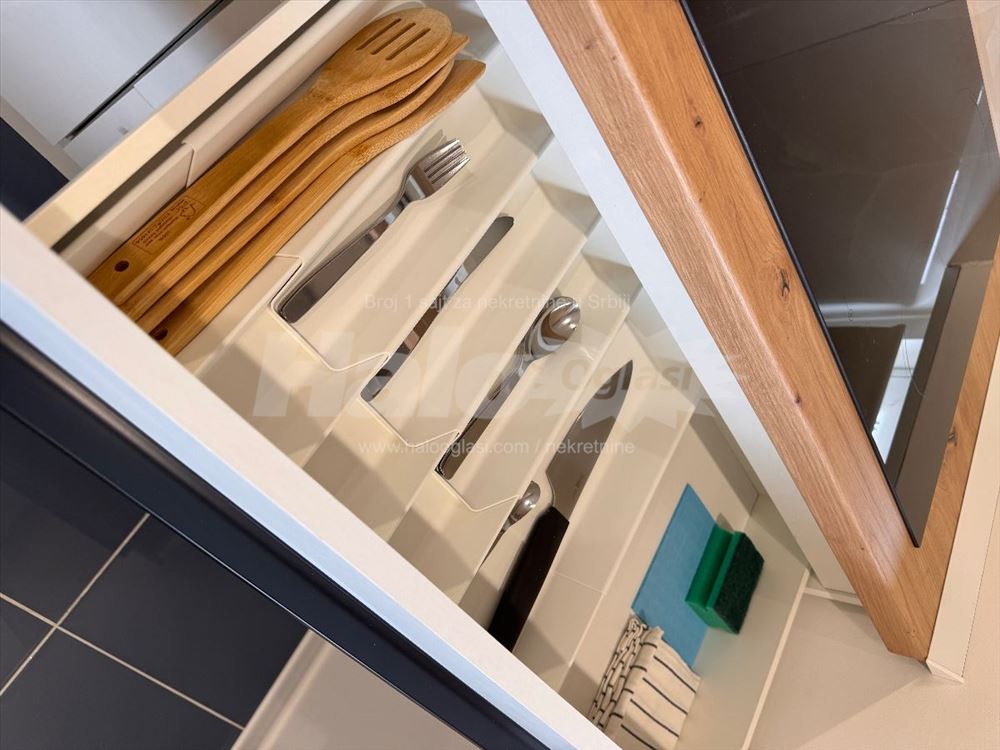 Kompletno namesten porodican stan 50m2 — 15