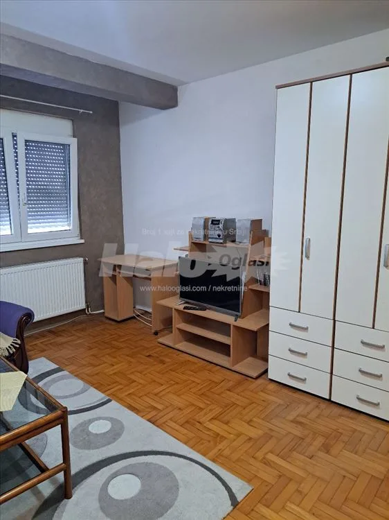 Kompletno nameštena garsonjera – odmah useljiva! — 7