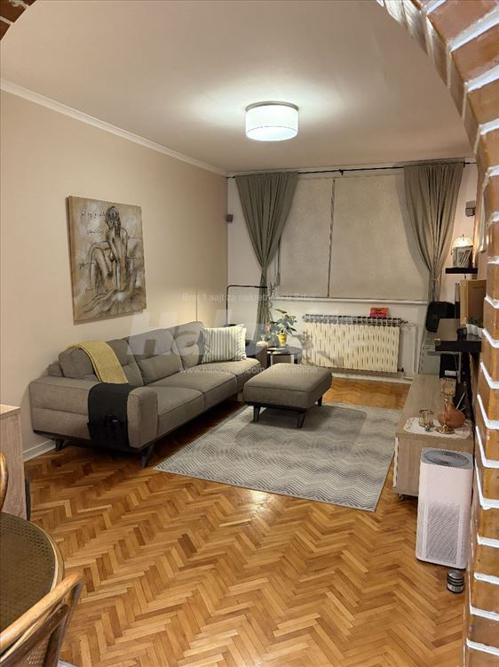 Kompletno nameštan, Lux, odmah useljiv — 2