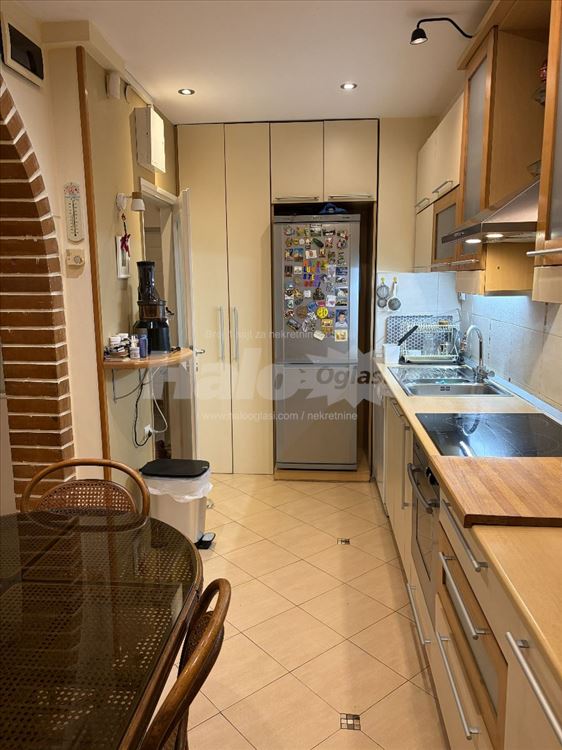 Kompletno nameštan, Lux, odmah useljiv — 7