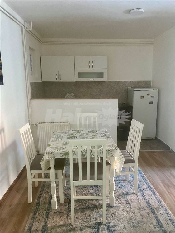 Kompletno namešten stan,Super lokacija,Beli karton — 2