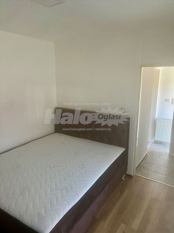 Kompletno namešten stan,Super lokacija,Beli karton — 12