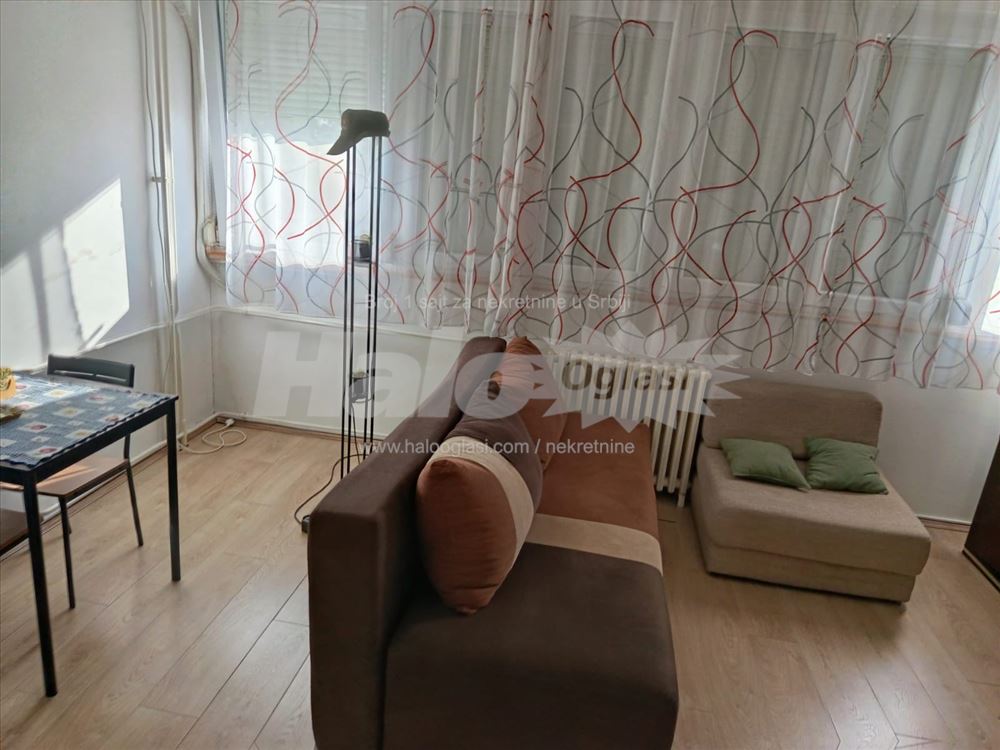 Kompletno nameštena garsonjera na Novom Beogradu — 2