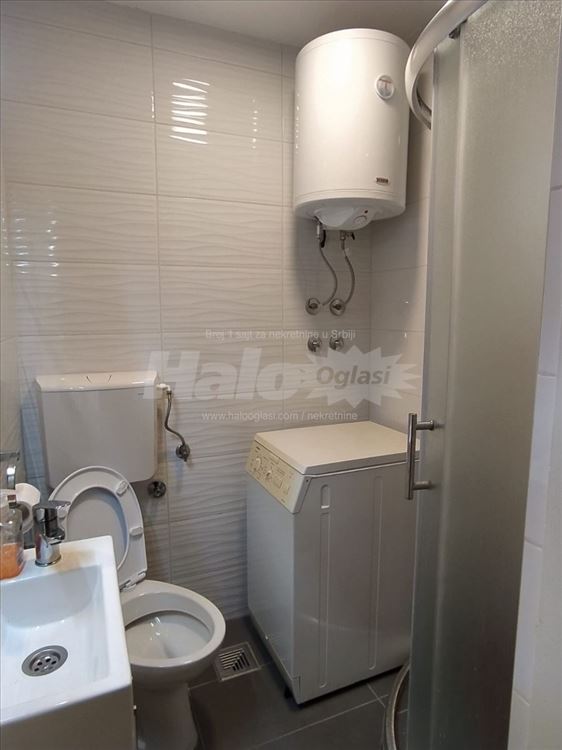 Kompletno nameštena garsonjera na Novom Beogradu — 9
