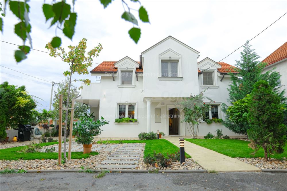 Kompletno nameštena kuća, 150m2,Zvezdara — 2