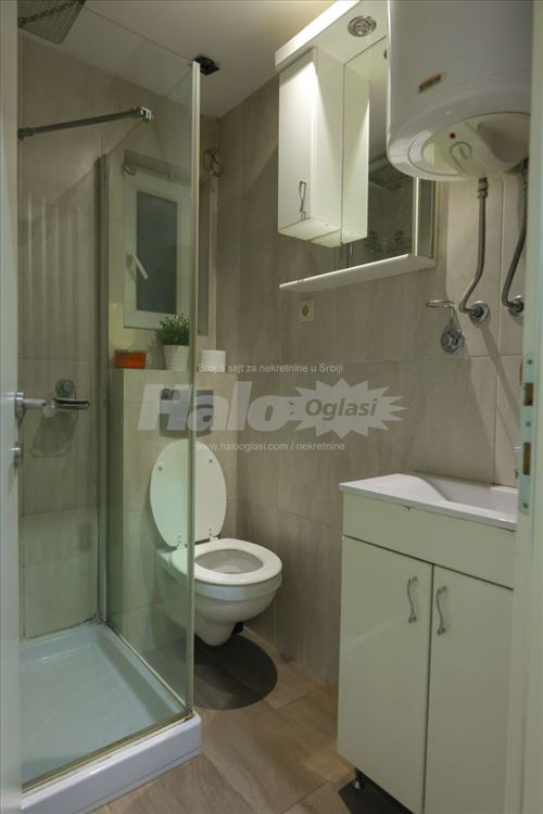 Kompletno nameštena kuća, 150m2,Zvezdara — 12