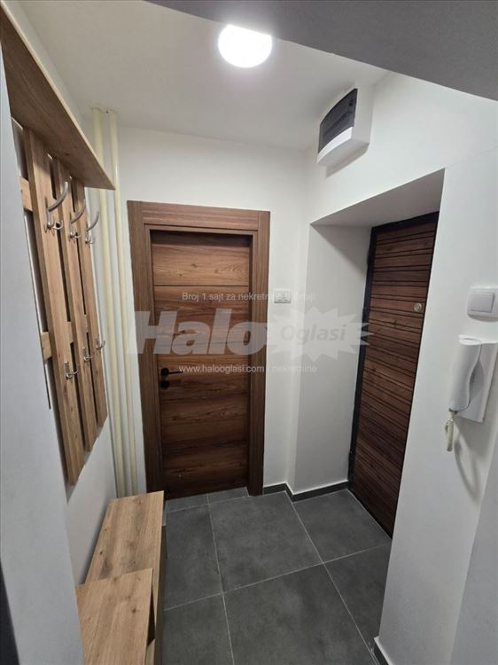 Kompletno opremljen LUX stan 40m2 + terasa — 7