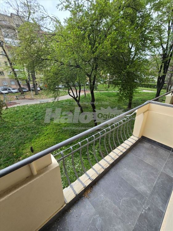 Kompletno opremljen LUX stan 40m2 + terasa — 9